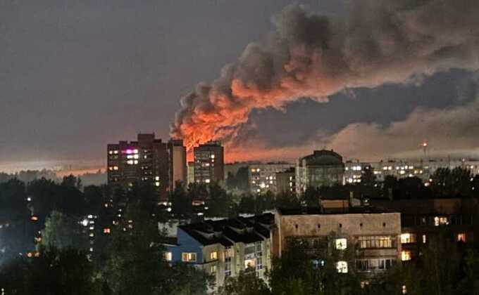 В Ярославской области вспыхнул склад с горюче-смазочными материалами