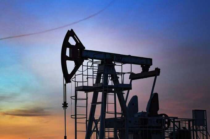 Цена на российскую нефть упала ниже 4000 рублей за баррель