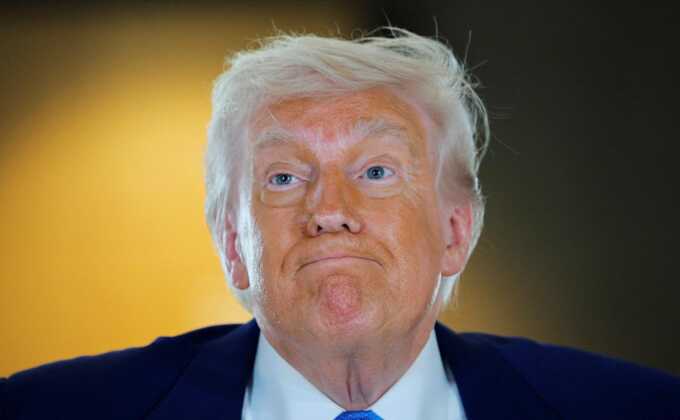 Трамп заявил о возможности достижения мира и пообещал передать инициативу Европе