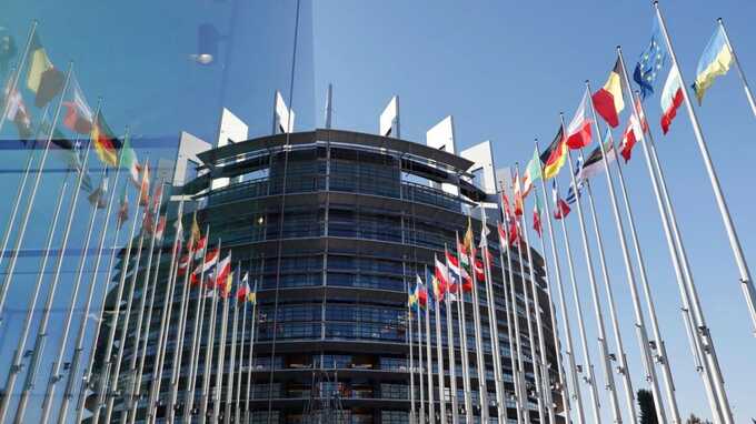 Европарламент утвердил новые пошлины на удобрения из России и Беларуси