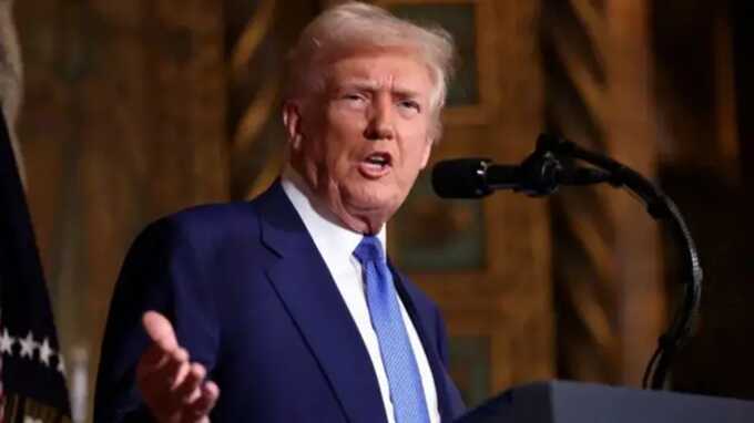 Трамп упрекнул Зеленского за его риторику и назвал войну "чужой"