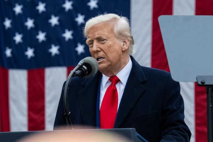 Трамп выразил восхищение внешним видом лидеров Персидского залива во время своего турне