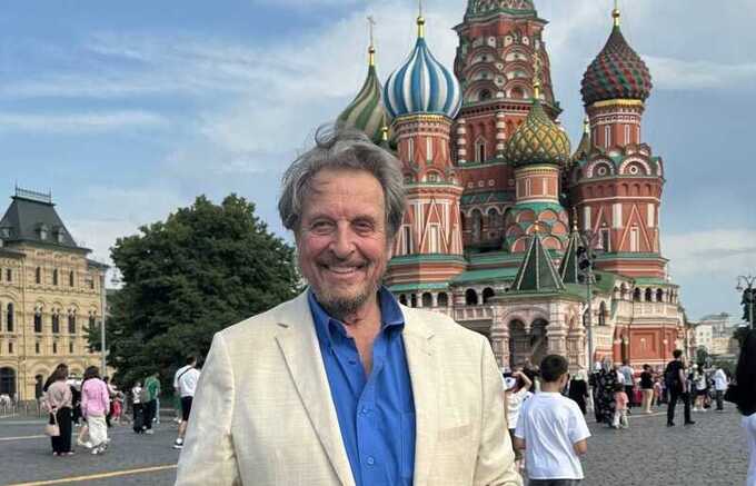 Отец Илона Маска прилетел в Москву и дал комментарии по поводу конфликта сына с Дональдом Трампом