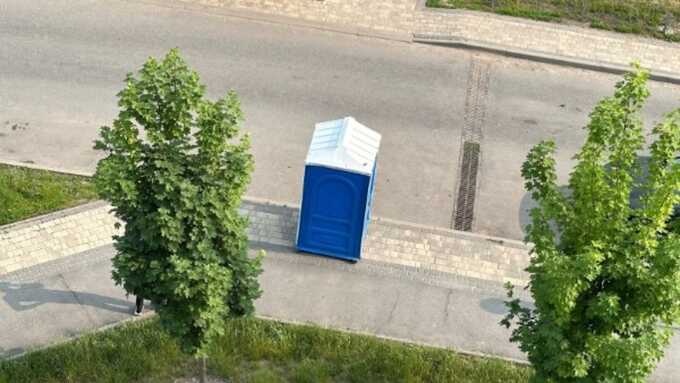 В Белгороде установили три биотуалета для 4 тысяч человек