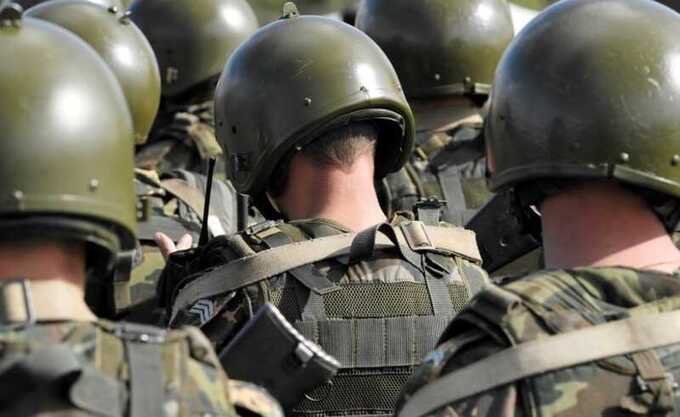 Военных не отпускают домой, несмотря на медицинские рекомендации