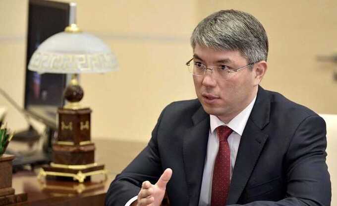 КПРФ проводит акцию против коррупции, направленную против главы Бурятии Цыденова
