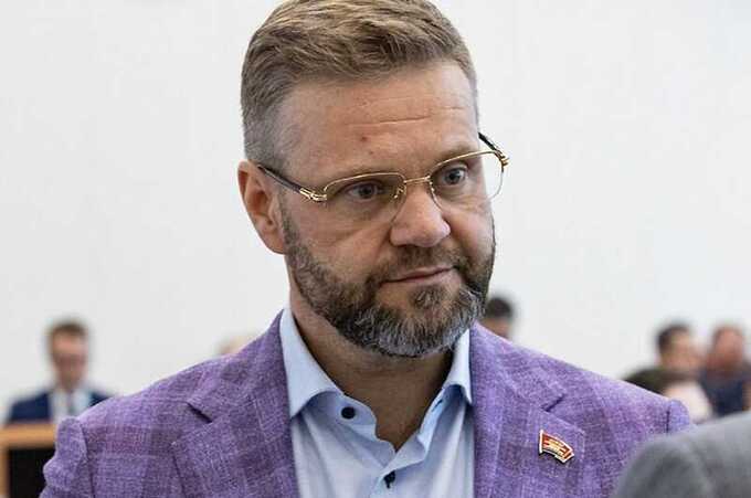 Романа Гольдмана, который скрылся в Израиле, обвинили в отмывании денег в рамках третьего уголовного дела