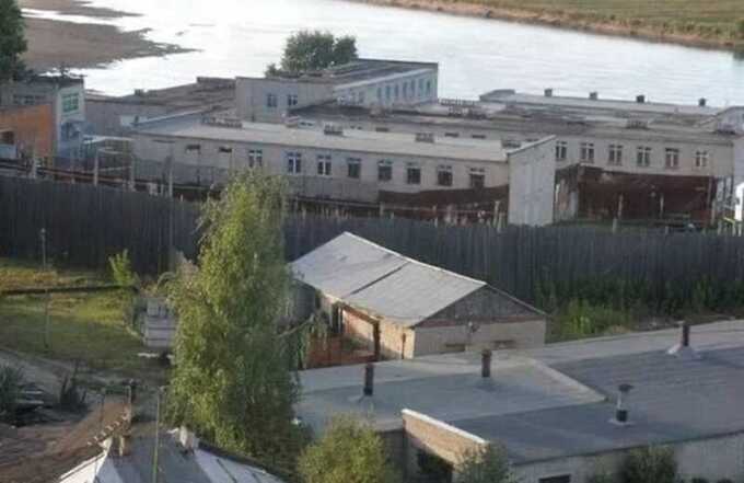 Фанерные танки и платное УДО: в колонии для силовиков в Кировской области процветают унижения и коррупция