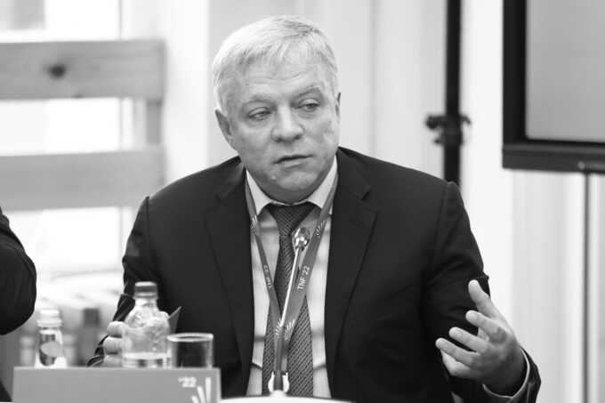 Вице-президента «Транснефти» Каланда подозревают в связи с шикарной жизнью его зятя, который является представителем Верховного суда