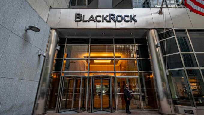 BlackRock прекращает поиск инвесторов для восстановления Украины из-за неясности ситуации