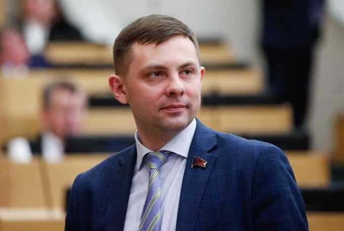 Гольдштейн при поддержке Кириенко снял Михайлова в ходе губернаторского переворота