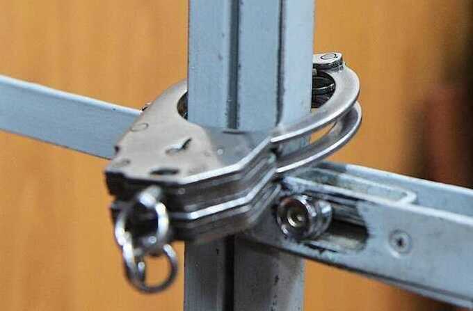 Адвокат Михальчик заявил о неправомерном ограничении свободы главного редактора «Базы» Трифонова