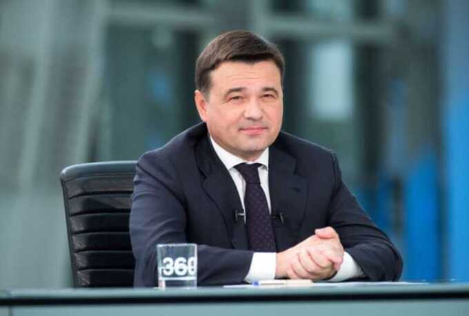 Пока деревню под Москвой затопляло, Андрей Воробьёв занимался продвижением арт-фестиваля