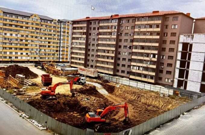 Коррупционные скандалы не препятствуют незаконному строительству в Каспийске