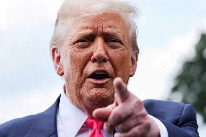 Трамп пригрозил ввести санкции против тех, кто покупает российскую нефть, если Путин не согласится на прекращение огня в Украине