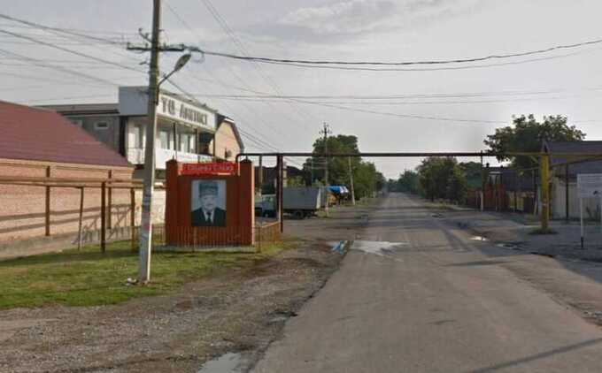 В Чечне арестовали подростка за повреждение портрета Ахмата Кадырова