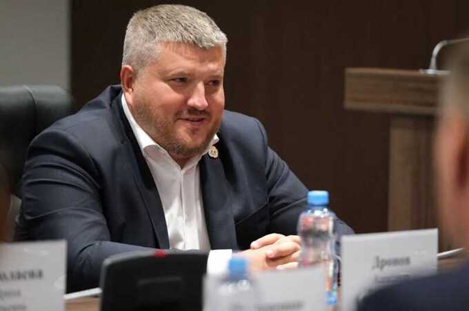 Госслужащие и олигархи из Новгородской области создают обширную «дорожную мафию»
