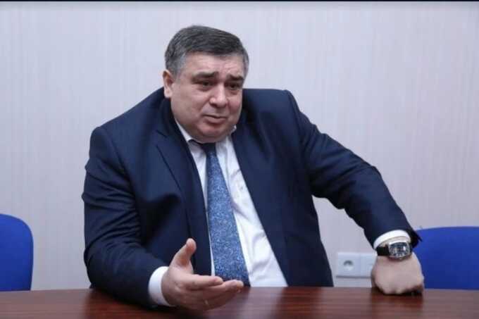 Шахина Шыхлинского добавили в список разыскиваемых после задержания его сына