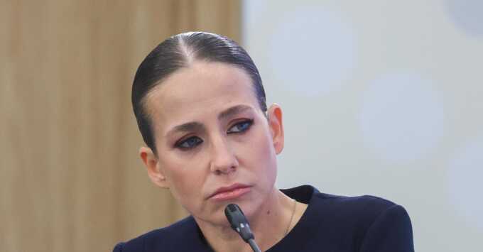 Телеведущая Юлия Барановская оказалась на катамаране около Камчатки во время землетрясения