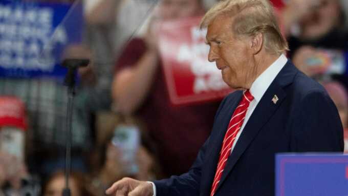 Трамп увеличивает тарифы против Канады из-за фентанила