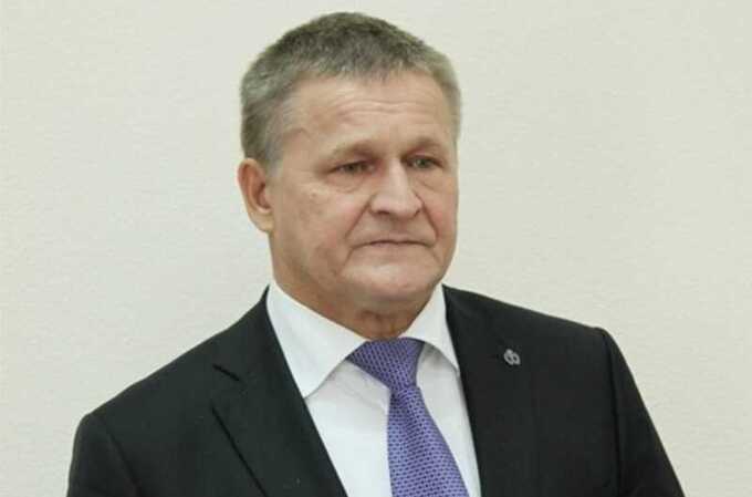 В Татарстане намерены экстренно "эвакуировать" начальника судебного управления Зявдата Салихова в Совет Федерации