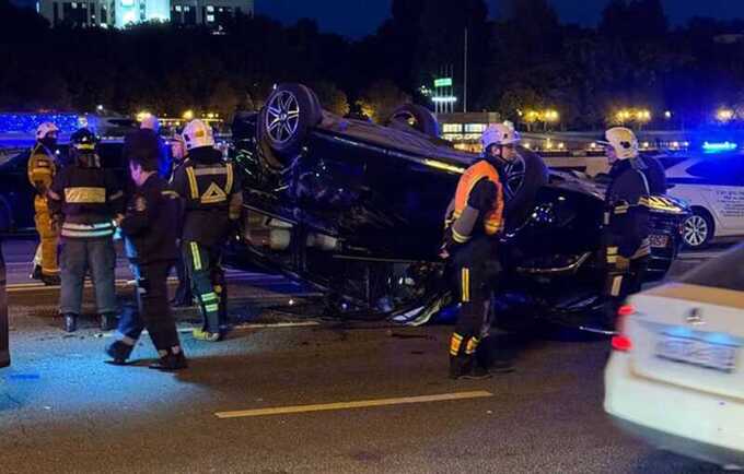 В центре Москвы в ДТП с автомобилем BMW пострадали четверо туристов из Саудовской Аравии