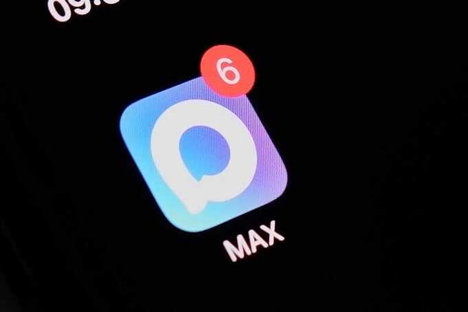 Госмессенджер Max обязателен с 1 сентября: сложности с айфонами, утечки данных и давление на бизнес